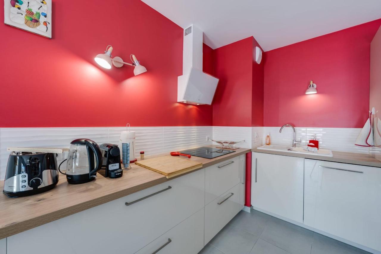 Emergence - Apartment 1 Bedroom 2-4 Pers Garage And Terrace アヌシー エクステリア 写真